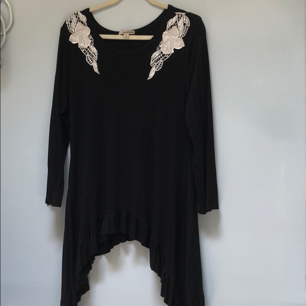 Ana & Kate Black Tunic with White Lace Appliqué